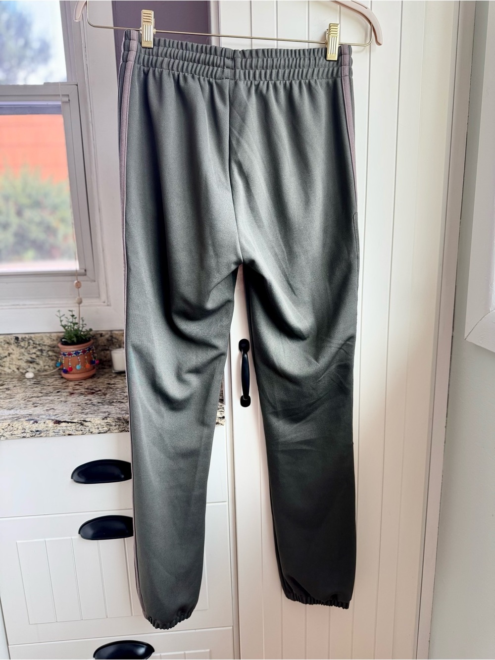 Adidas Yeezy Calabasas Track Pants Gray Mauve Striped Joggers XS - Picture 7 of 11